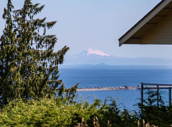 1421 W 5th Street, Port Angeles, WA 98362