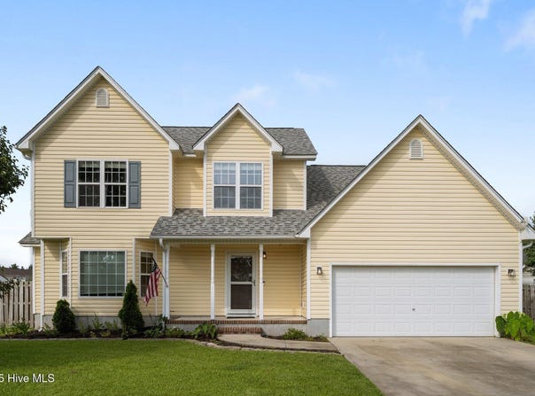 108 Michelle Ward Lane, Maple Hill, NC 28454