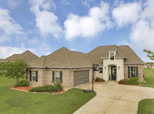4640 LONGWOOD DR, Addis, LA 70710