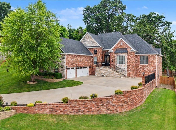 3701 NW Creekstone Boulevard, Bentonville, AR 72712
