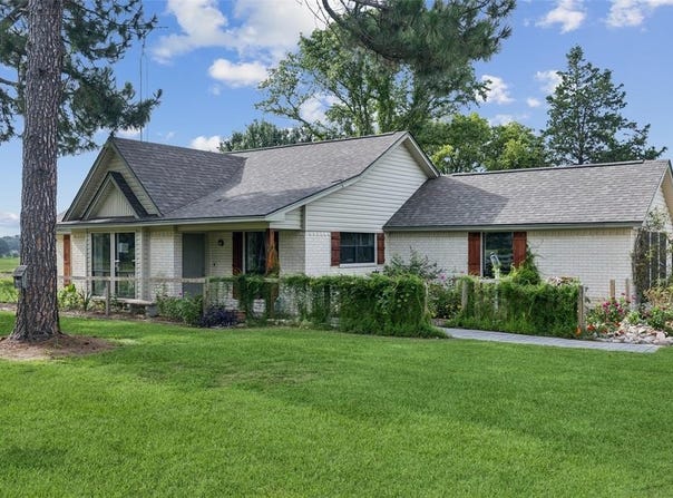 1051 Vz County Road 2801, Mabank, TX 75147