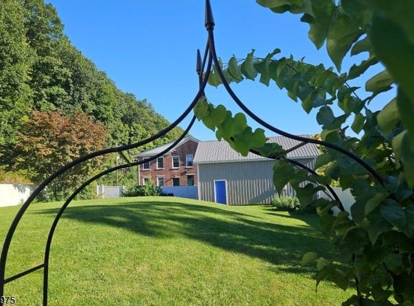 55 Valley St, Knowlton Twp., NJ 07832-2105