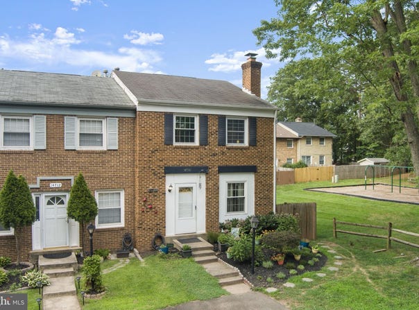 14710 BENTLEY SQUARE, CENTREVILLE, VA 20120