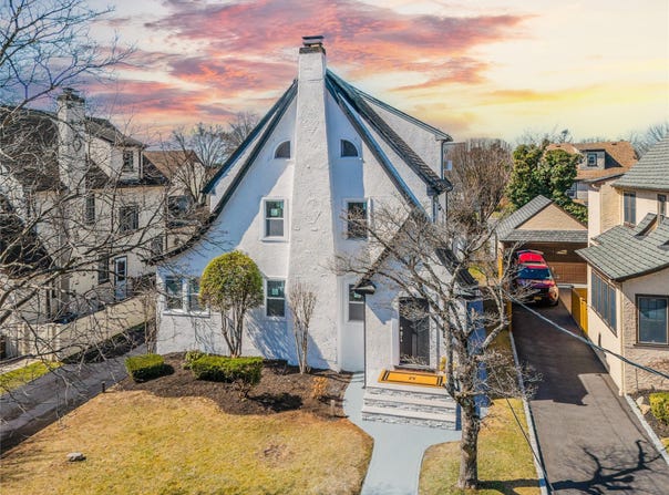 119 Stratford Road, West Hempstead, NY 11552