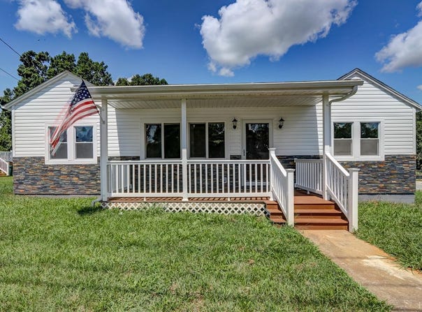 107 Woodlawn Heights Road, Chatham, VA 24531