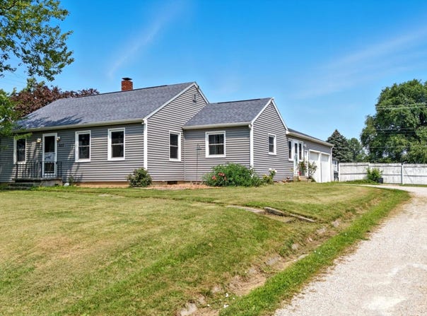 507 W State Street, Ashley, IN 46705-9622
