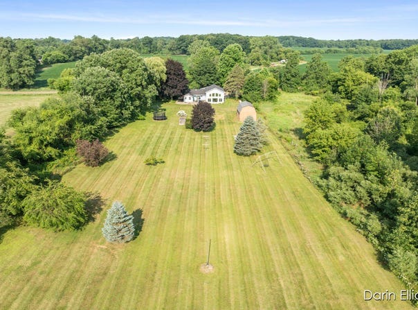 2604 Marquette Road, Ionia, MI 48846