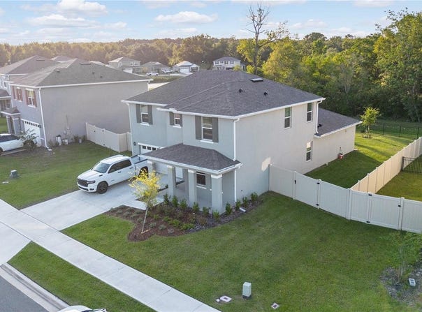 5189 GREENHEART AVENUE, MOUNT DORA, FL 32757