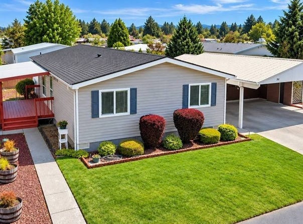 300 SE Lacreole Dr, Dallas, OR 97338