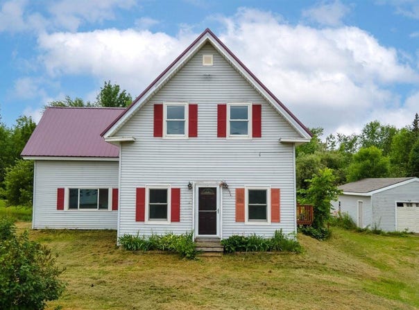 2300 Hudson Road, Hudson, ME 04449