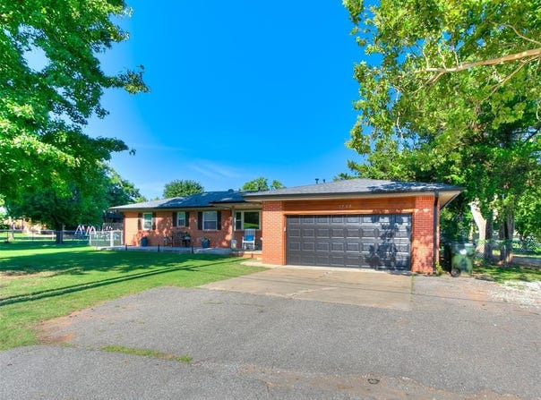 1717 S Webster Drive, Midwest City, OK 73130