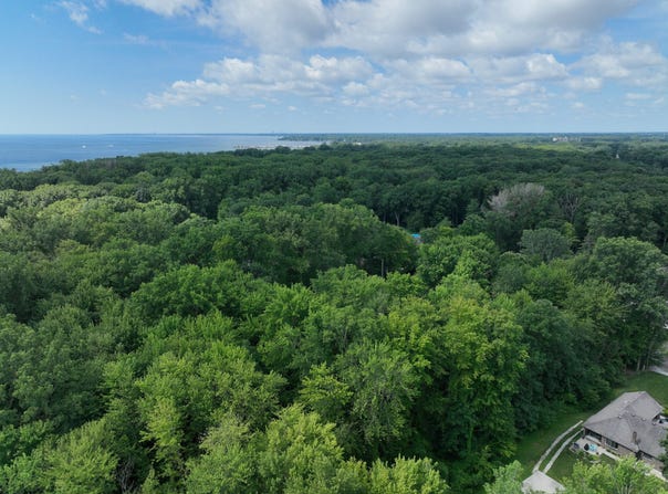 V.L. Shoreline Drive, Mount Clemens, MI 48045