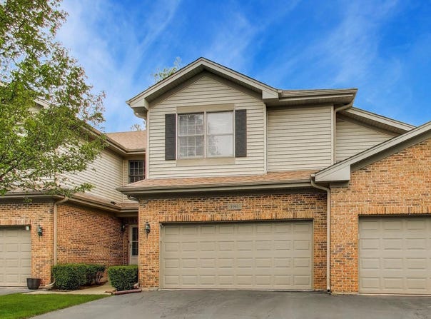 3946 Balmoral Court, Rolling Meadows, IL 60008