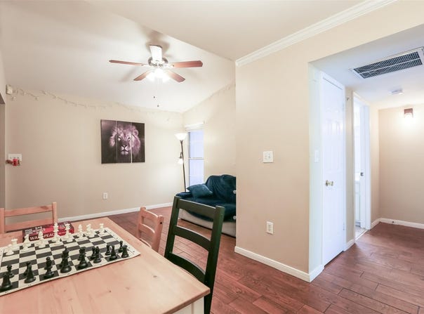 501 W 26th ST, Austin, TX 78705