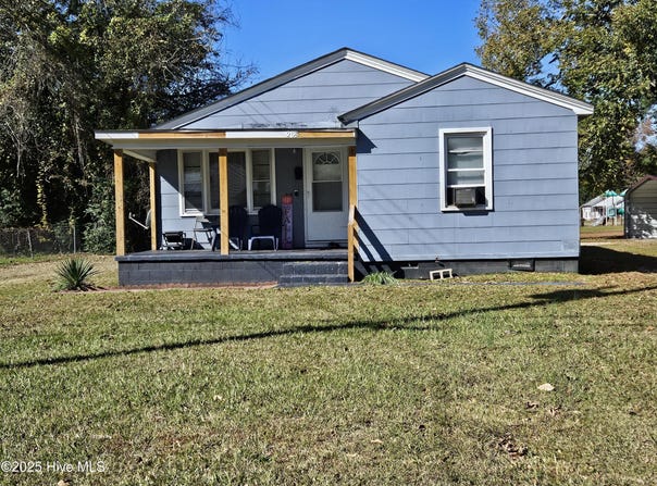 208 White Street, Williamston, NC 27892