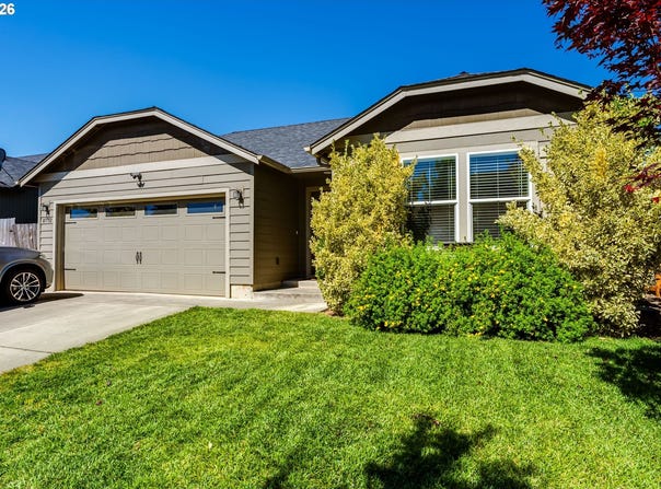 87792 LARK St, Veneta, OR 97487