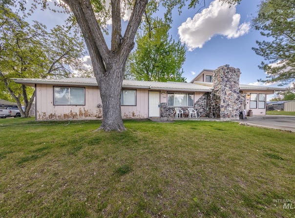 1105 & 1115 N 2nd St, Payette, ID 83661