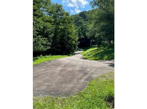 132 Point Lookout Ln., Independence, VA 24348