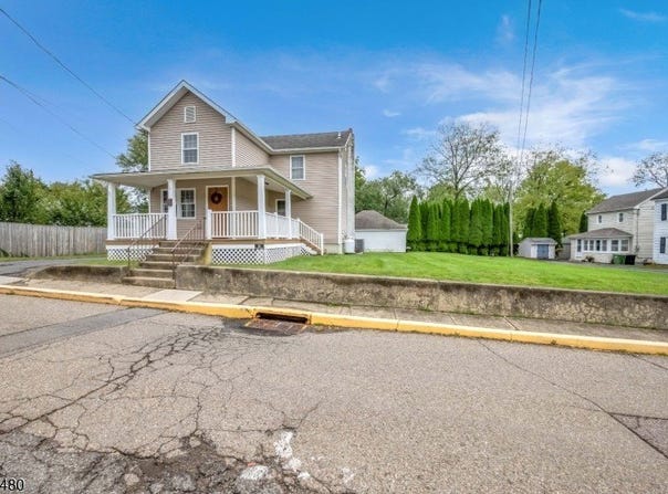 35 S Wandling Ave, Washington Boro, NJ 07882-2134