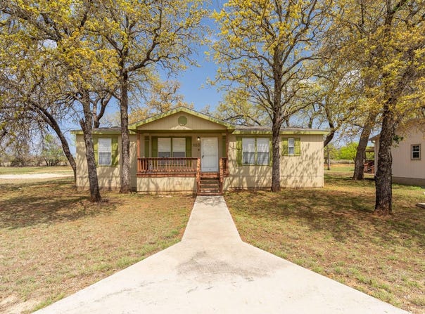 223 Windmill Oaks, Fredericksburg, TX 78624