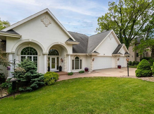 9121 Blackhawk Road, Middleton, WI 53562