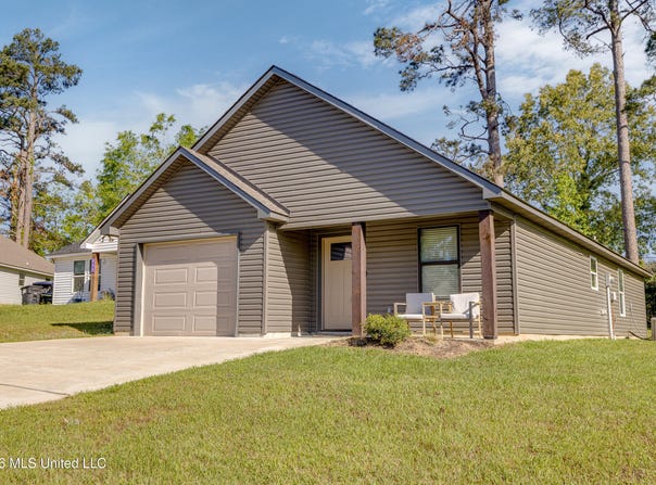 609 Nichols Place, West Monroe, LA 71291