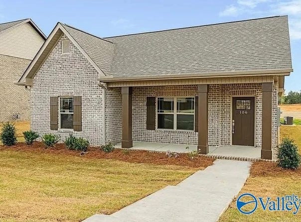 106 Sartain Street, New Market, AL 35761