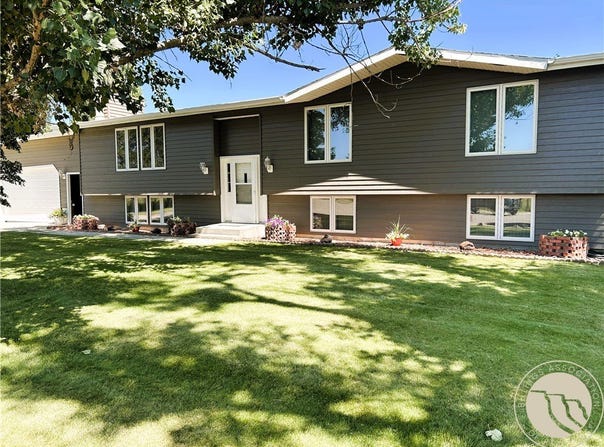 1144 Sugar Factory Rd, Hardin, MT 59034