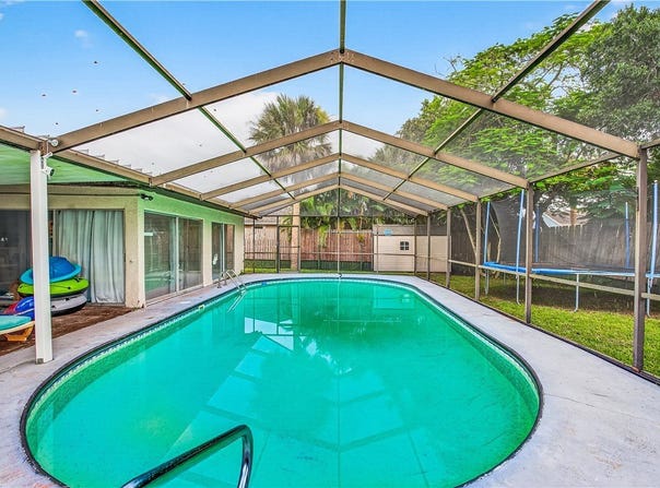 381 Pine Street, Sebastian, FL 32958