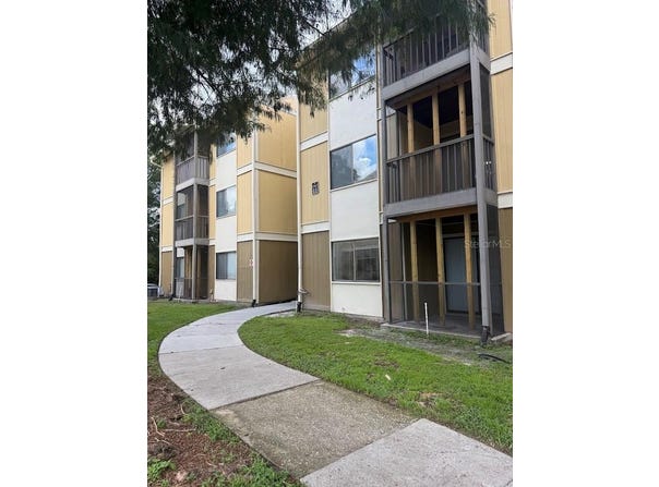 13367 ARBOR POINTE Circle, TAMPA, FL 33617
