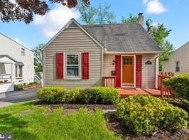 909 OLD LANCASTER ROAD, BERWYN, PA 19312