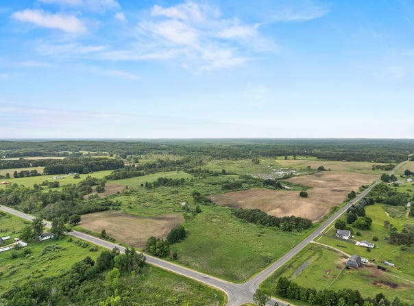 3250 17 Mile Road, Barryton, MI 49305