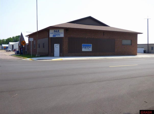106 N Renville Street, Winthrop, MN 55396