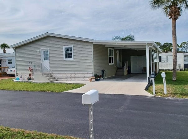 2140 GONDOLA DRIVE, SARASOTA, FL 34238