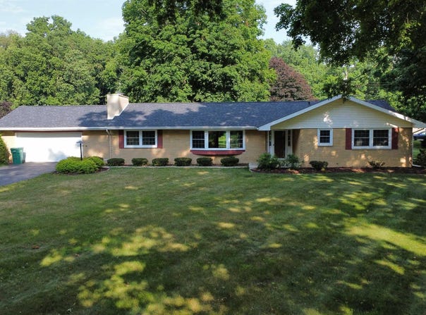 700 N Woodside Drive, Logansport, IN 46947