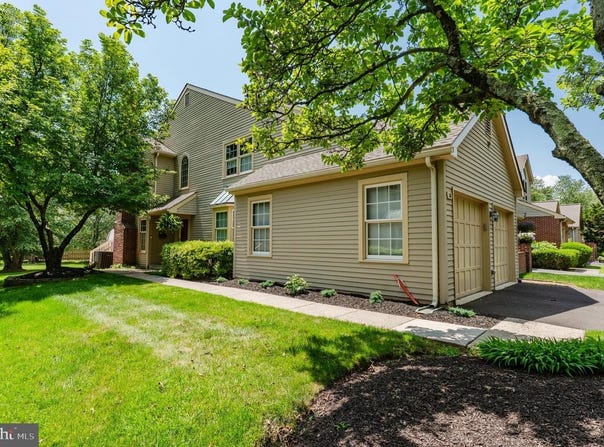 115 BRIDLE LN, AMBLER, PA 19002