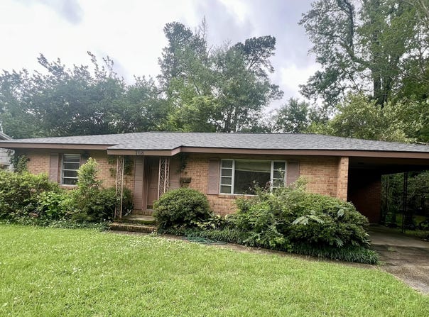 768 Northwood Dr, Laurel, MS 39440