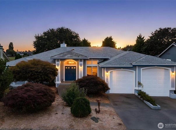 8285 Cowichan Road, Blaine, WA 98230
