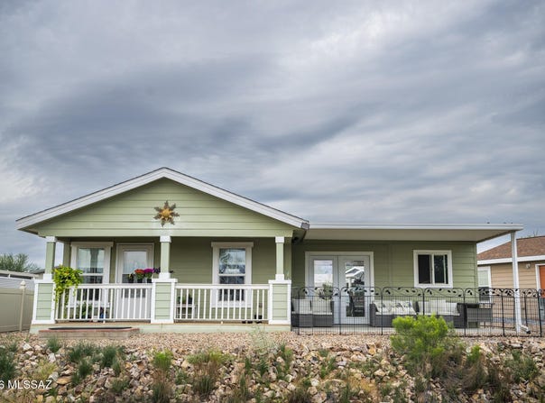 1030 S Barrel Cactus Ridge, Benson, AZ 85602