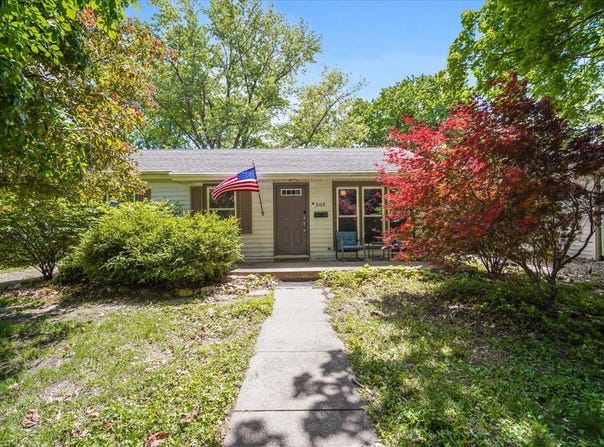 505 E Poplar Street, Normal, IL 61761