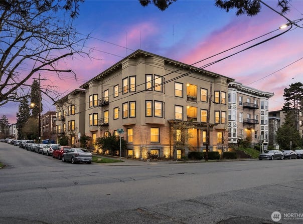 1732 15th Avenue 3, Seattle, WA 98122