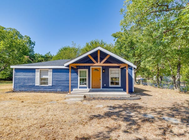 407 Ada Street, Cleburne, TX 76031