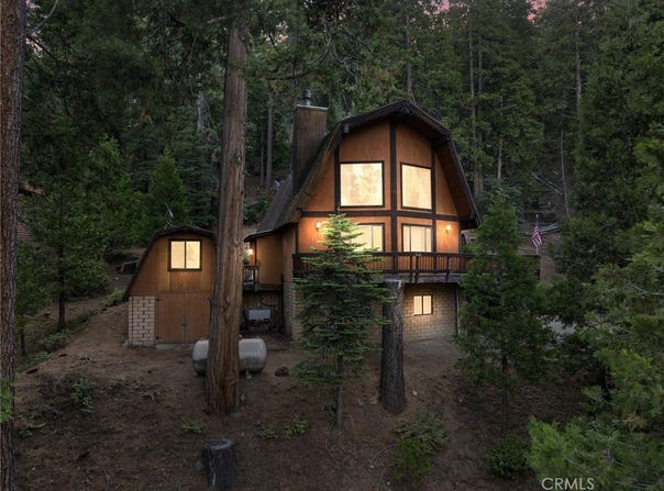 7226 Yosemite Park Way, Yosemite, CA 95389
