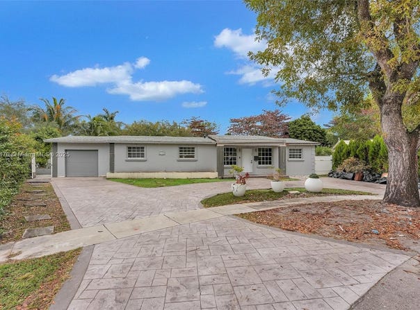 18600 NE 7th Ct, North Miami Beach, FL 33179