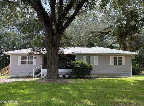 5947 Highway 2, Bascom, FL 32423