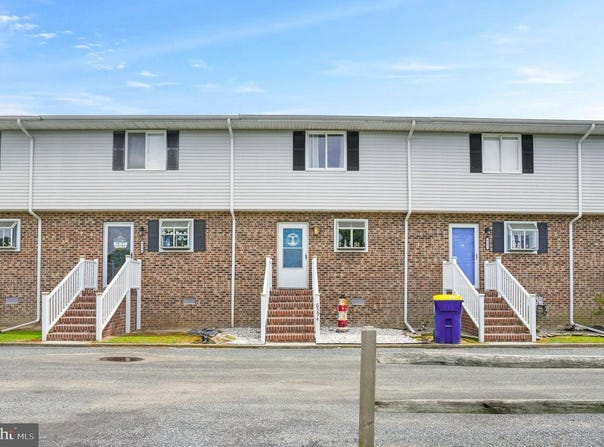 6394 TEAL LN, CHINCOTEAGUE ISLAND, VA 23336