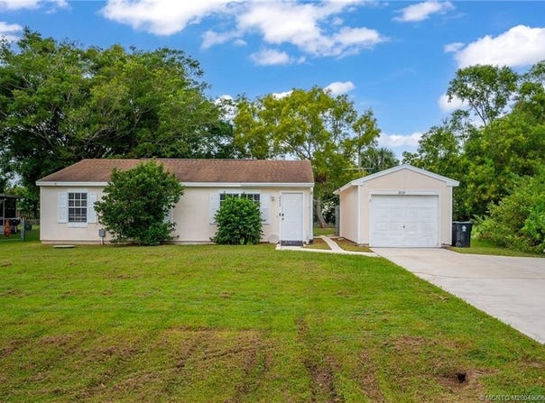 2232 SE Berkshire Boulevard, Port St Lucie, FL 34952
