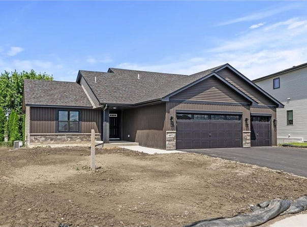 9972 14th Circle NE, Saint Michael, MN 55376