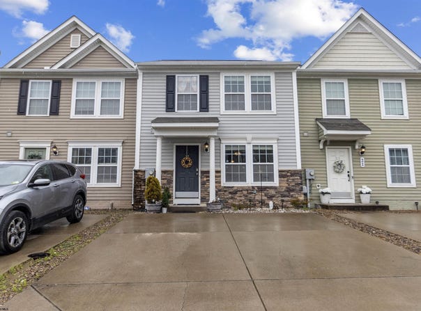 19 Stafford Circle, Fairmont, WV 26554