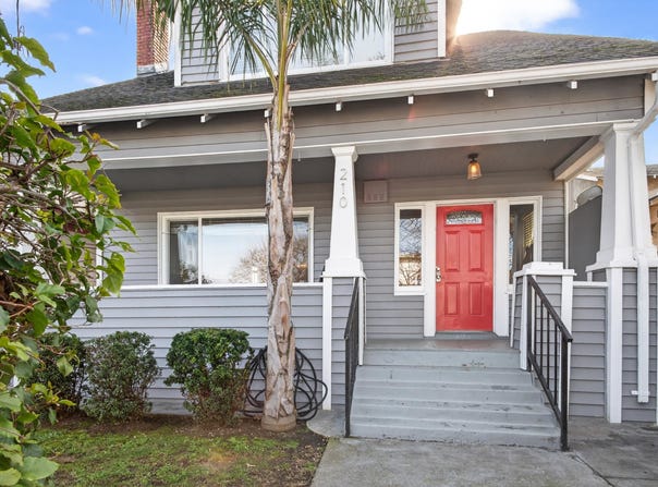 210 Chanslor Ave, Richmond, CA 94801